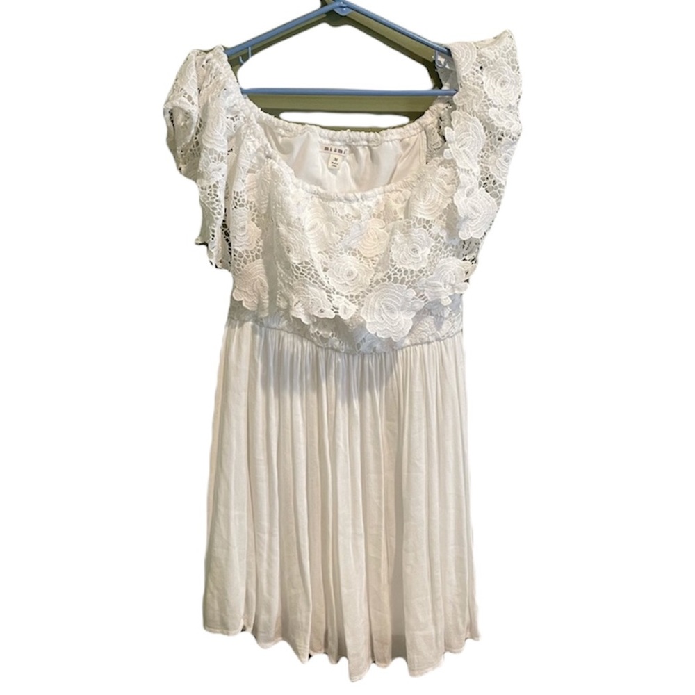 MIAMI (Francescas’s) WHITE DRESS Sz MEDIUM - Picture 1 of 7
